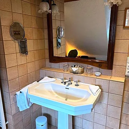 Romantik U Raka Hotel