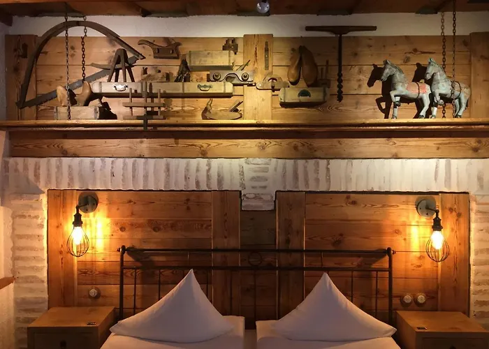 Romantik U Raka Hotell 4*