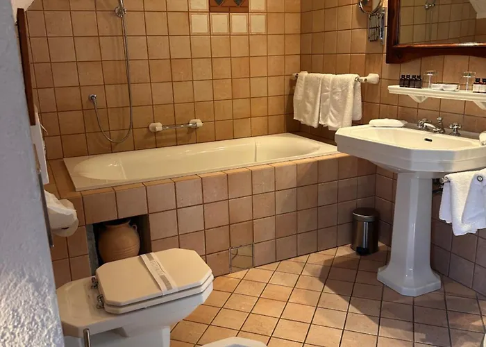 Romantik U Raka 4*